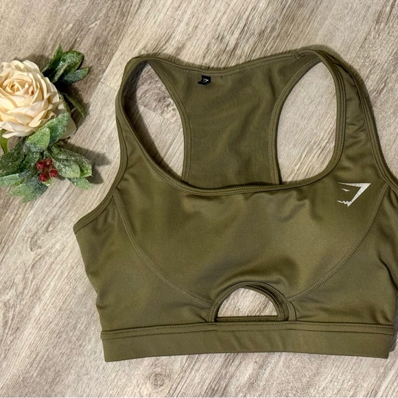 GYMSHARK BUNDLE 🦈- Sports Bra and 2 Pairs of Leggings - Picture 5 of 10